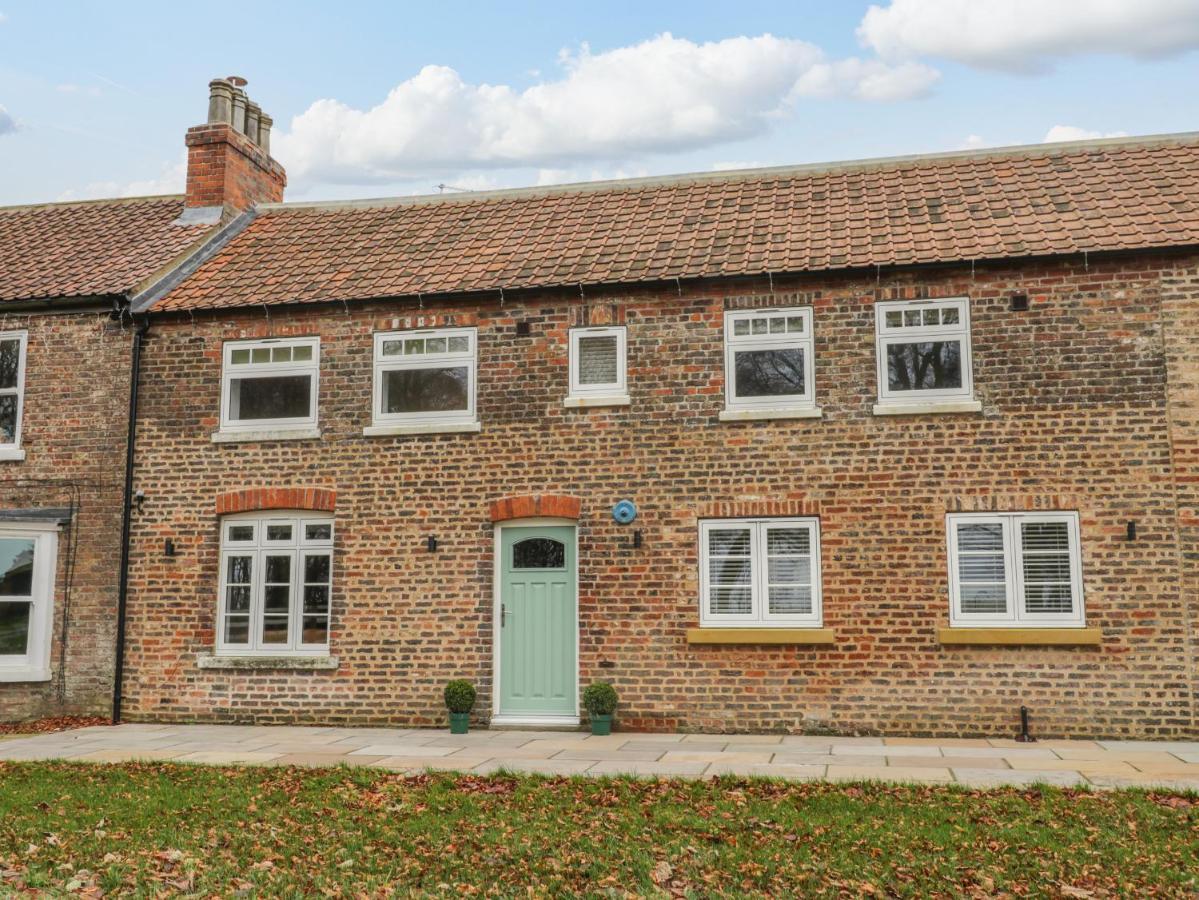 The Grooms Cottage York Eksteriør bilde